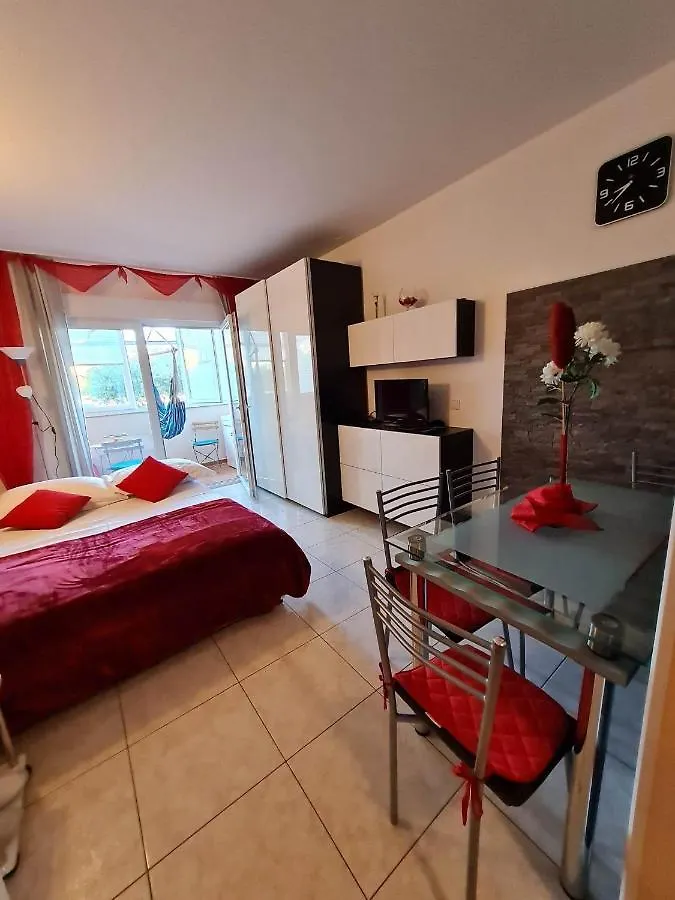 Studio Resnik Kastela Apartment