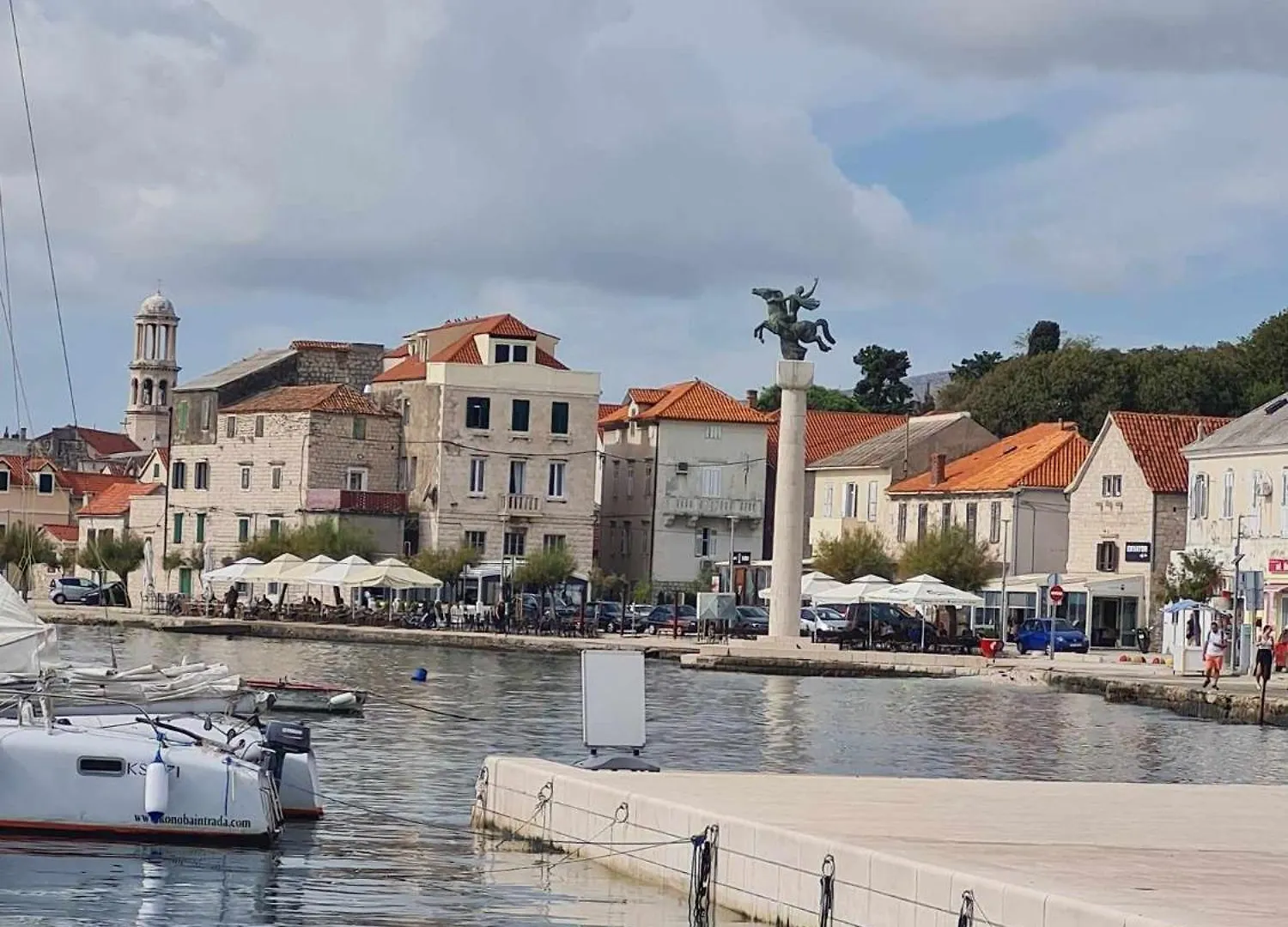 Studio Resnik Kastela 0*,