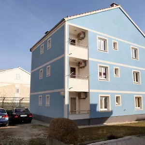 Apartament Karlo, Kaštela